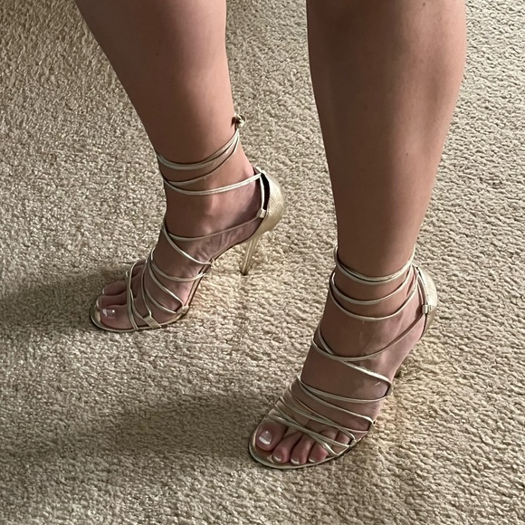 Aldo Gold Strappy Sandals Size 7 - Picture 6 of 6